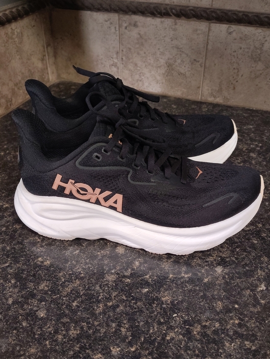 Hoka Shoes - Hoka Clifton 10 Women's Black Sneakers with Rose Gold Accents
